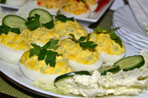 jajka faszerowane z ogrkiem